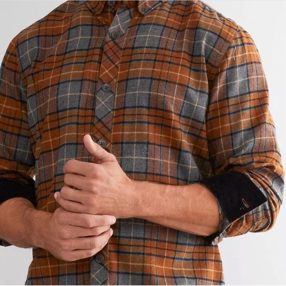 Buckle Outpost Makers Brushed Plaid Flannel Button Front Shirt - Picture 3 of 10